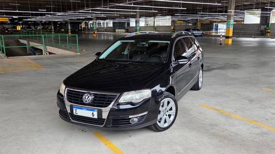 VOLKSWAGEN PASSAT 2.0 FSI COMFORTLINE VARIANT 16V TURBO GASOLINA 4P TIPTRONIC VOLKSWAGEN PASSAT 2.0 FSI COMFORTLINE VARIANT 16V TURBO GASOLINA 4P TIPTRONIC